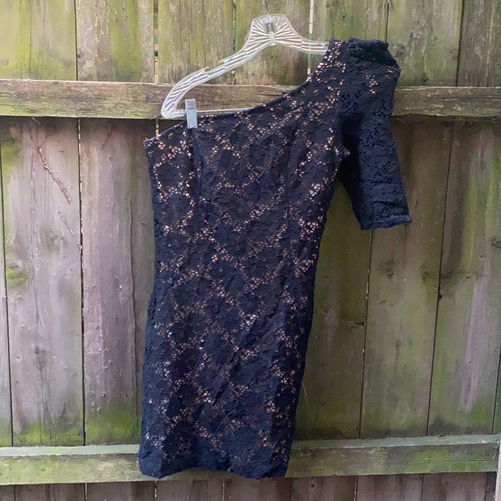 Love one shoulder dress sz. M